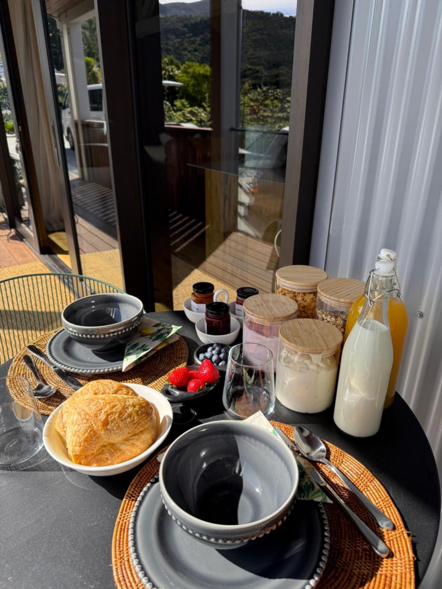 Newton Heights Bed and Breakfast Akaroa Buitenkant foto